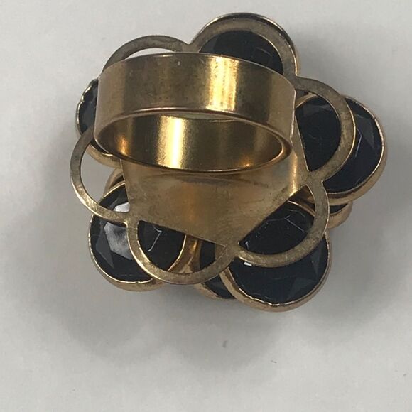 Flower Ring Tone Gold & Black - Picture 4 of 5